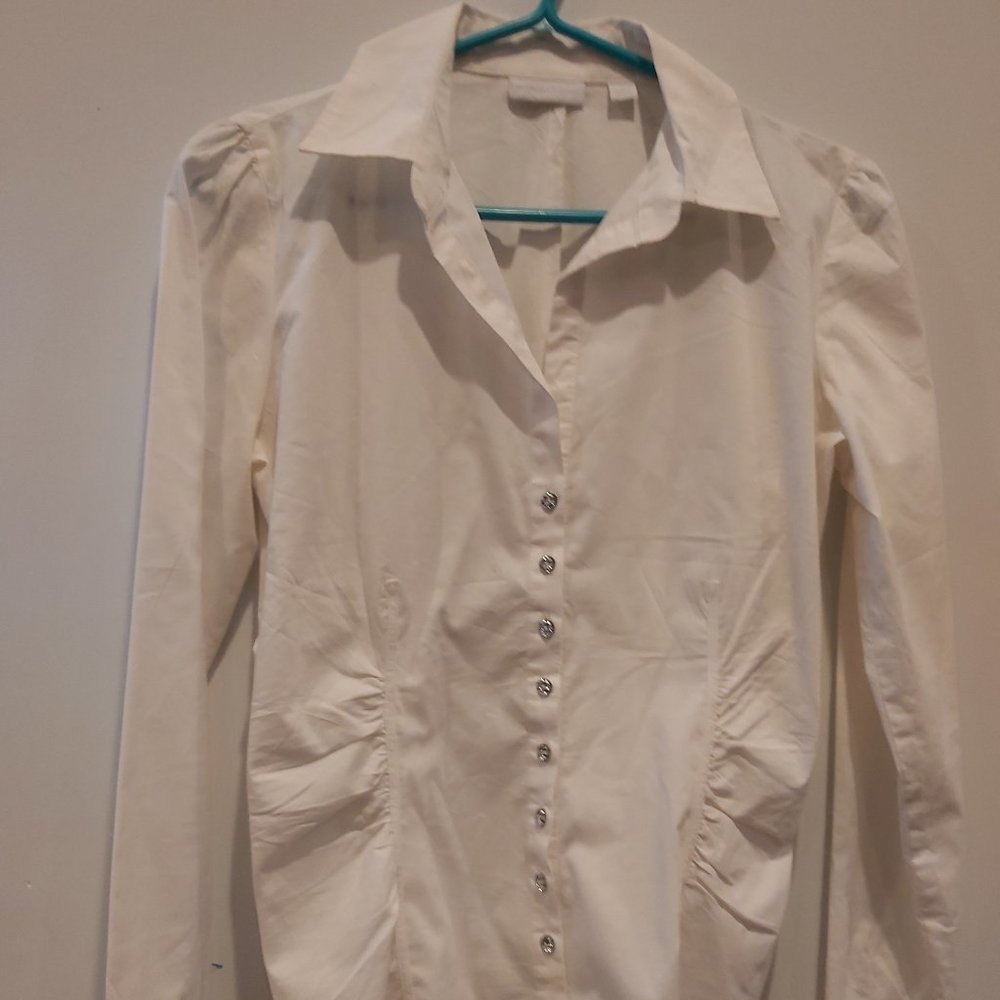 White dress shirt